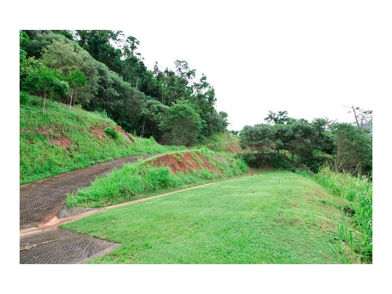 Lot 214, 8 STAPLETON, Redlynch QLD 4870