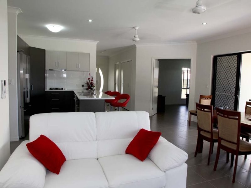 Redlynch QLD 4870