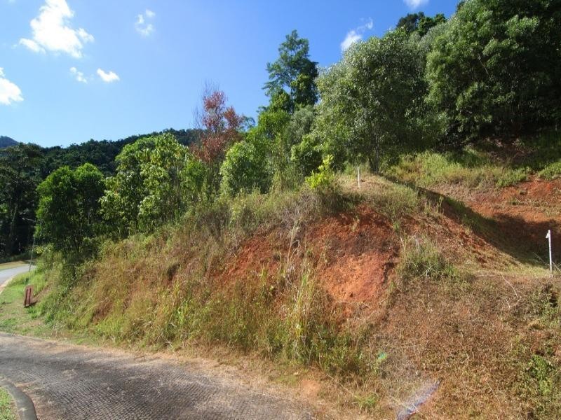 212 Stapleton, Redlynch QLD 4870