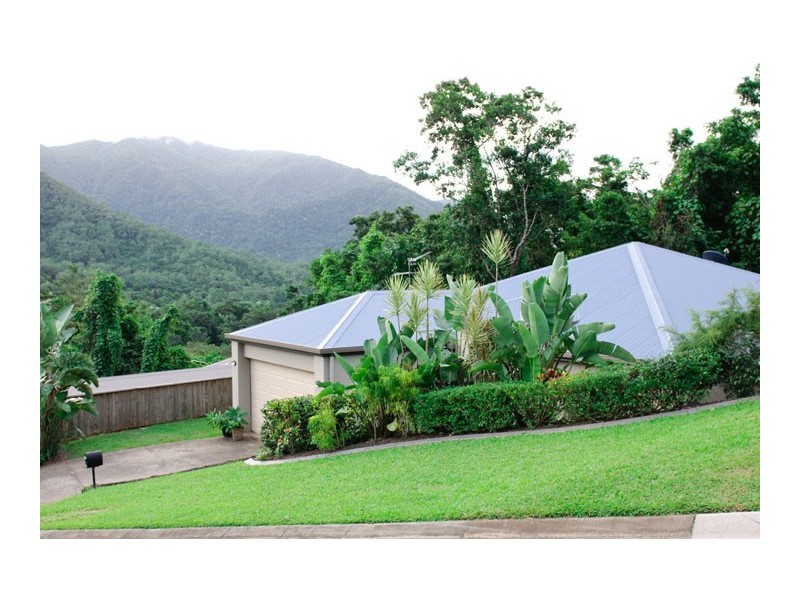 3 Stapleton Close, Redlynch QLD 4870