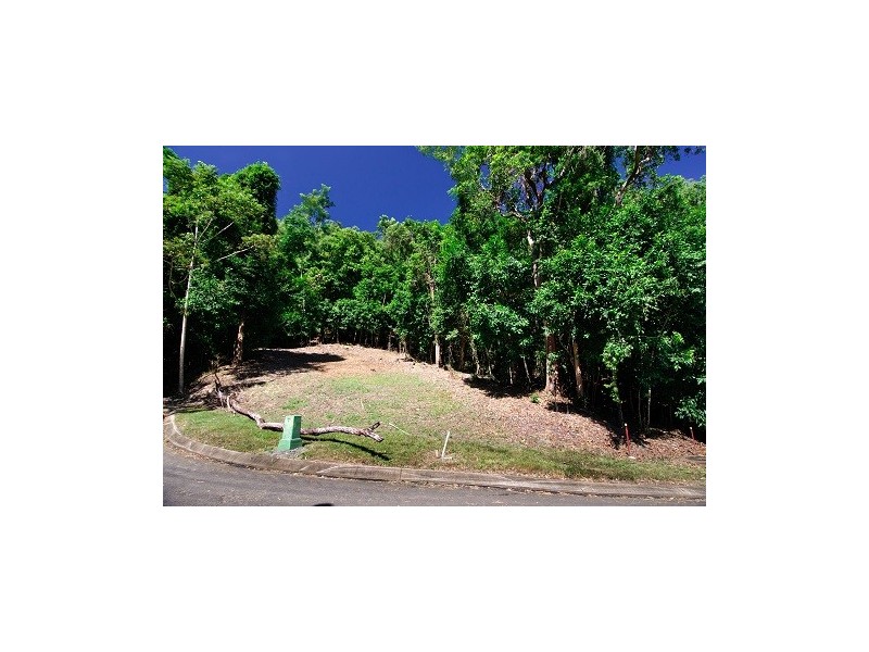 8 Michael Dwyer Close, Stratford QLD 4870