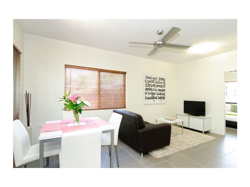 1/8 Kidston Street, Bungalow QLD 4870