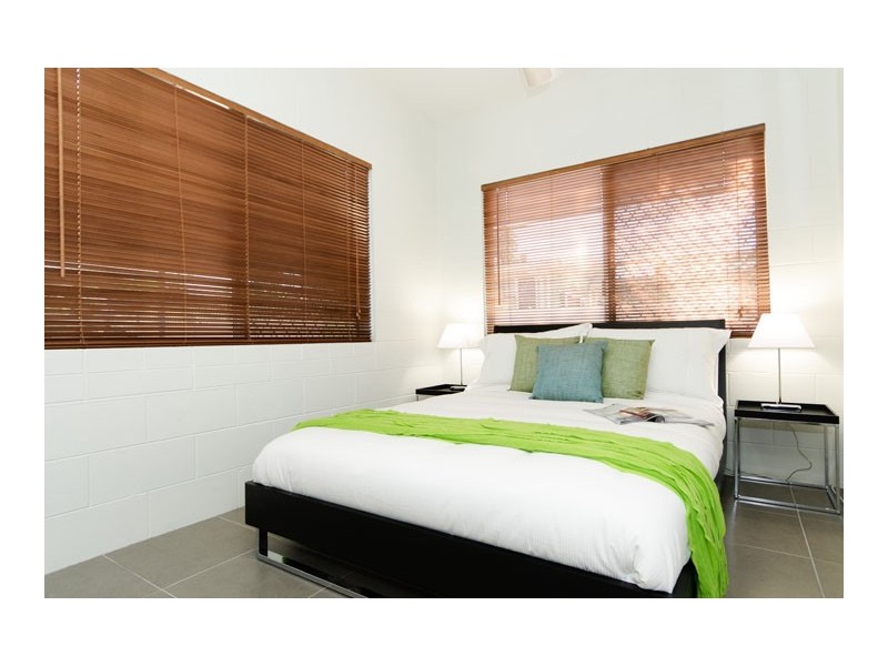 1/8 Kidston Street, Bungalow QLD 4870