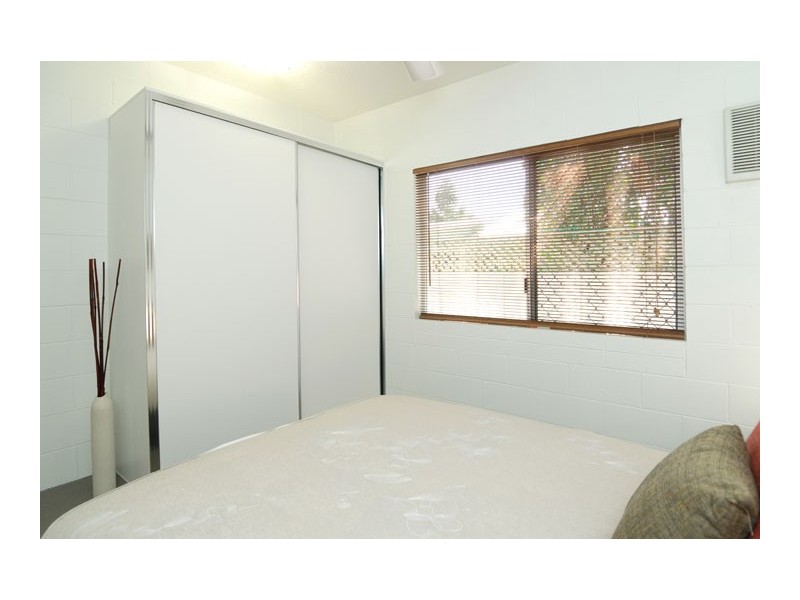 1/8 Kidston Street, Cairns QLD 4870