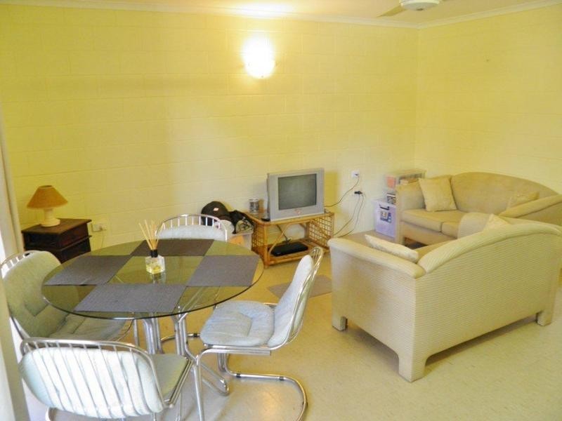 2 McPherson Close, Edge Hill QLD 4870