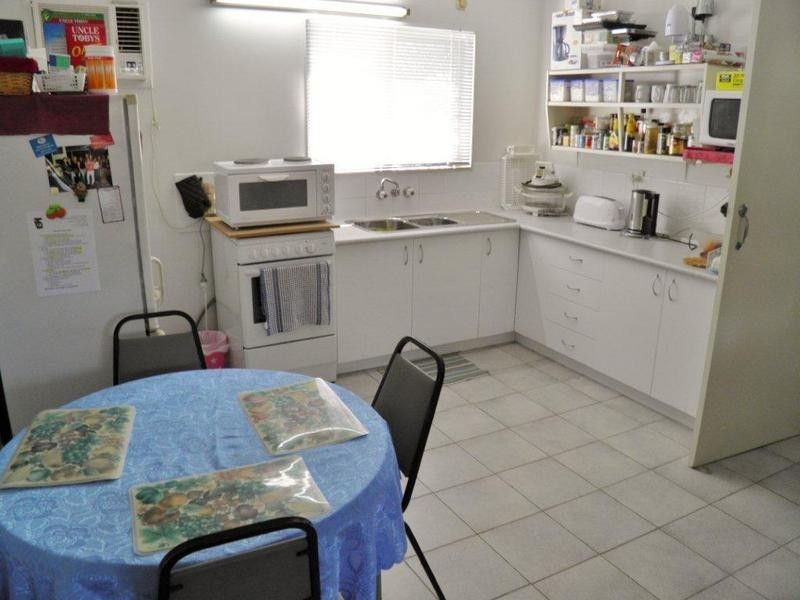 76 Birch Street, Manunda QLD 4870