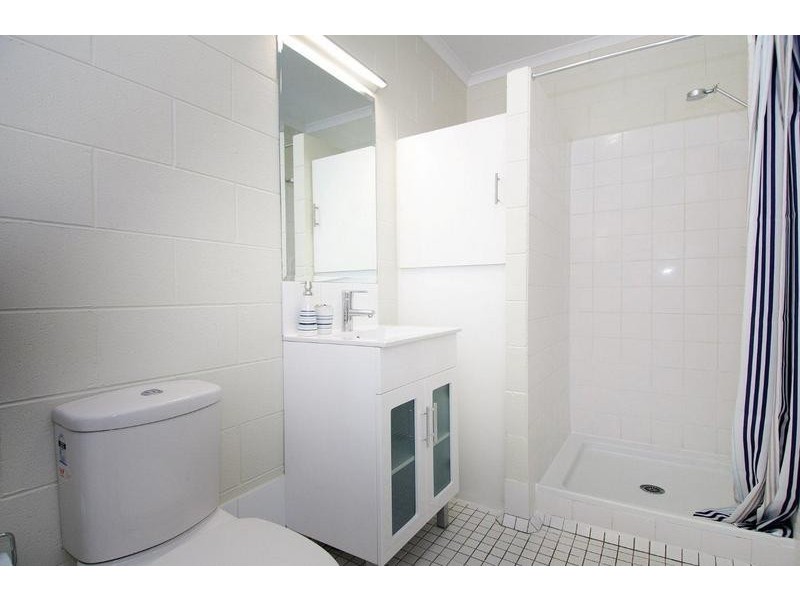 10/8 Kidston Street, Cairns QLD 4870