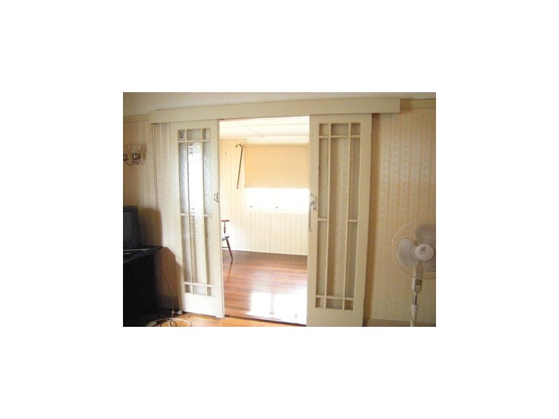 22 Lewis Street, Camp Hill QLD 4152