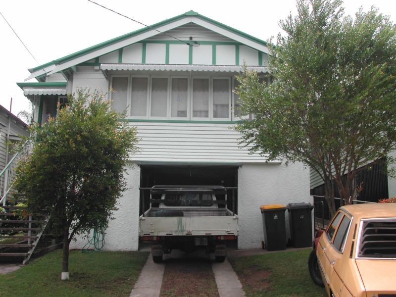 22 Lewis Street, Camp Hill QLD 4152