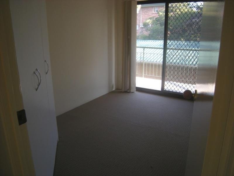 9/123 Central Avenue, Indooroopilly QLD 4068