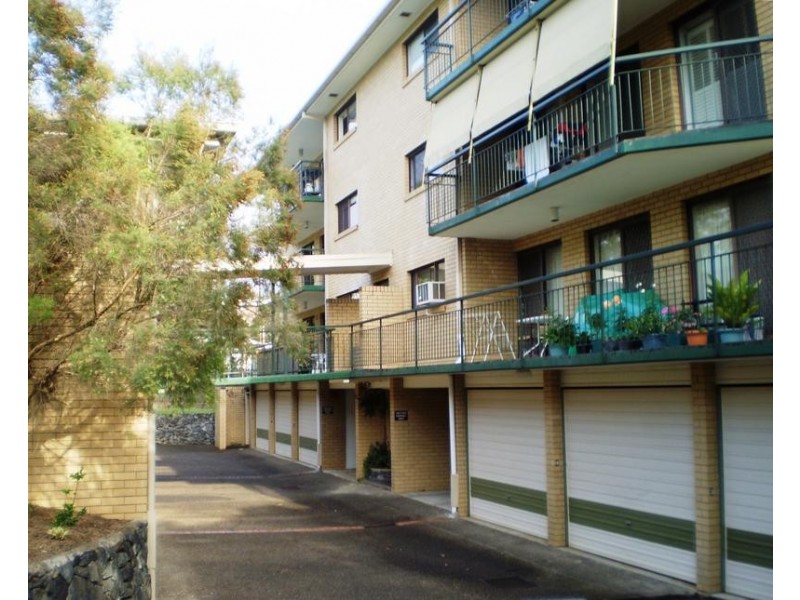 9/123 Central Avenue, Indooroopilly QLD 4068