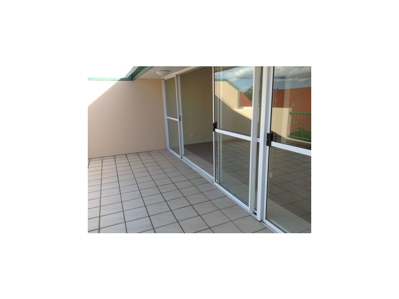 17/17 Whyenbah Street, Hamilton QLD 4007