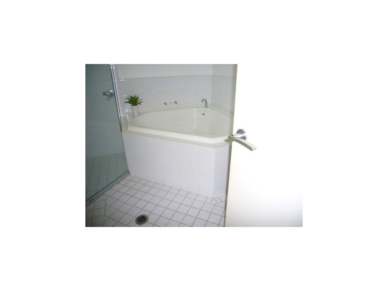 G04/45B Newstead Terrace, Newstead QLD 4006