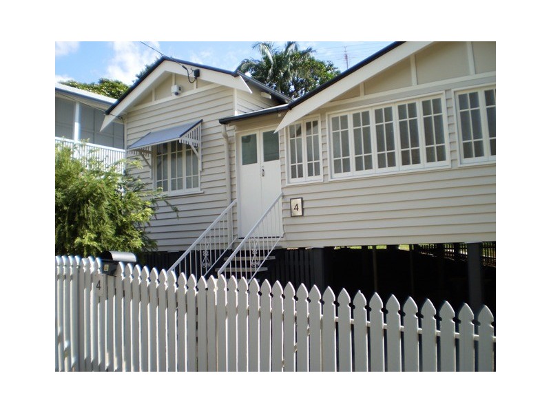 4 Scott Street, Red Hill QLD 4059