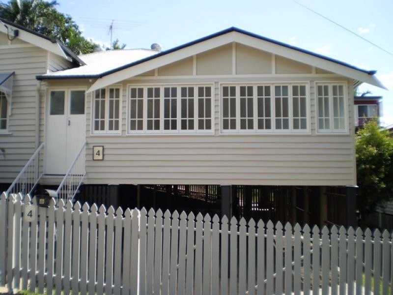 4 Scott Street, Red Hill QLD 4059