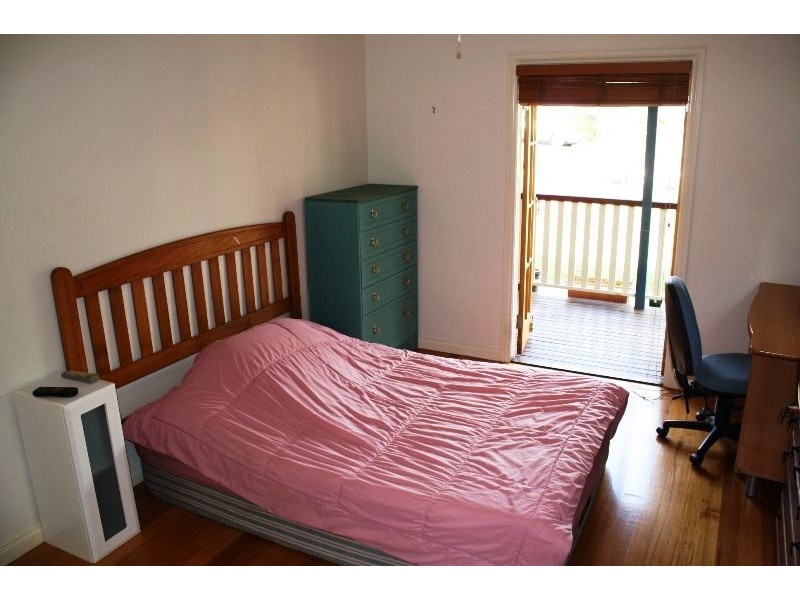 17 Wilkins St, Annerley QLD 4103