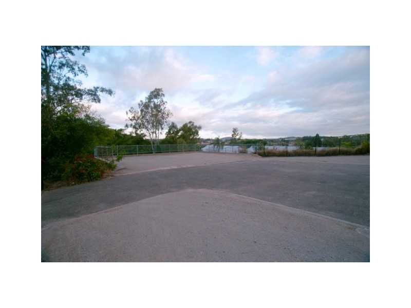 21 Martin Street, Woolloongabba QLD 4102