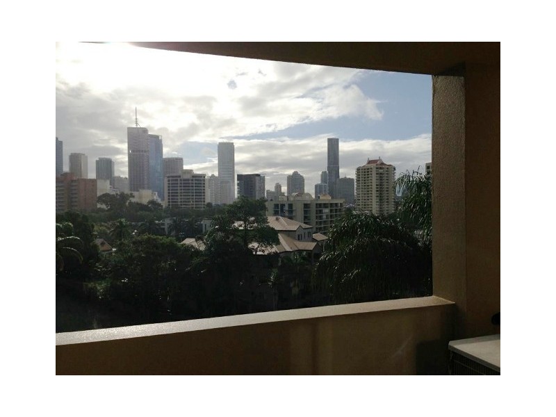 14/64 Lambert Street, Kangaroo Point QLD 4169