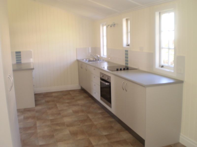 16 Huxham Terrace, Auchenflower QLD 4066