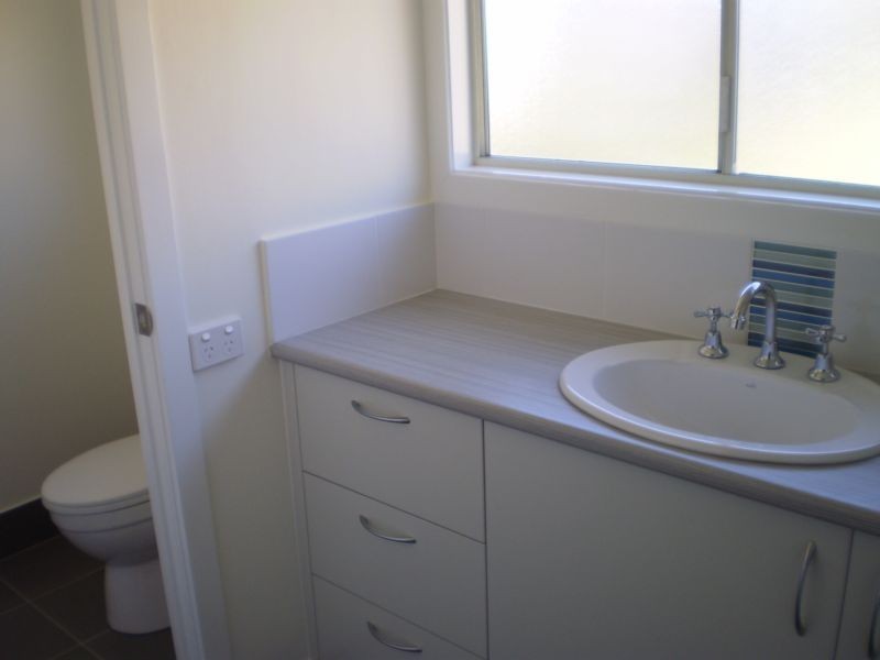 16 Huxham Terrace, Auchenflower QLD 4066