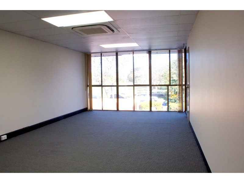 4/8 Finsbury St, Newmarket QLD 4051