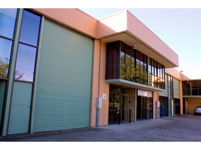 4/8 Finsbury St, Newmarket QLD 4051