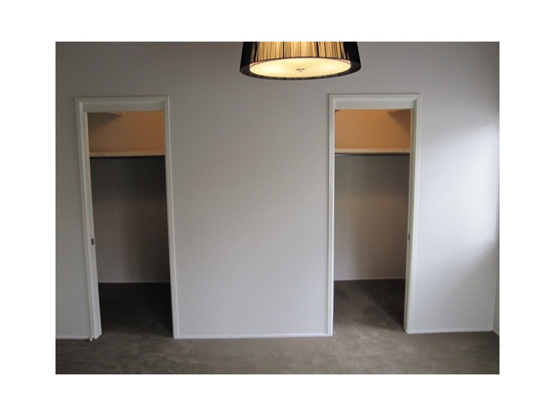 33 Kersley Street, Kenmore QLD 4069