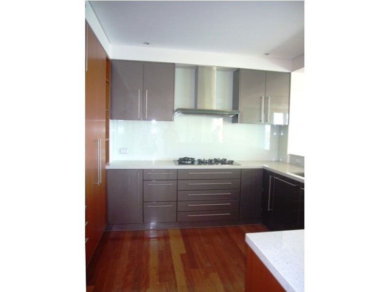 12N/39 CASTLEBAR STREET, Kangaroo Point QLD 4169