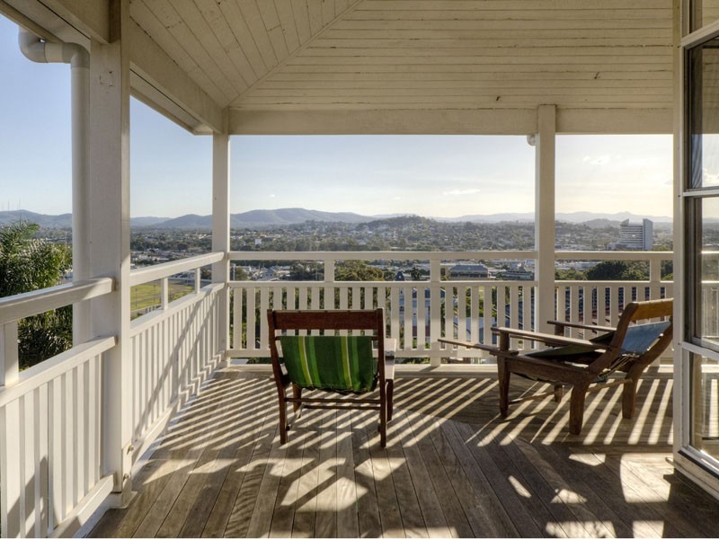 62 Toorak Road, Hamilton QLD 4007