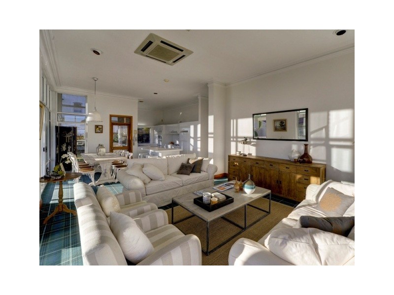 62 Toorak Road, Hamilton QLD 4007