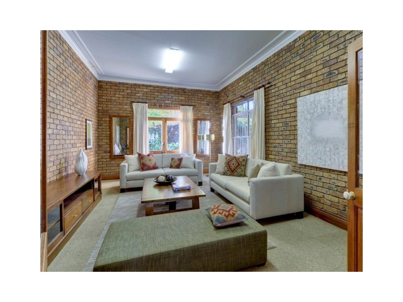 62 Toorak Road, Hamilton QLD 4007