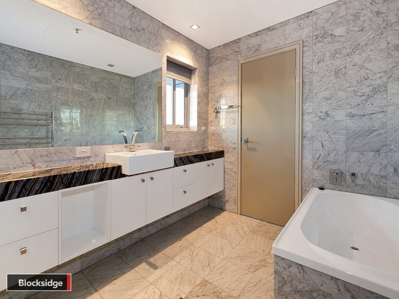 1003/43 Peel Street ‘South Central’, South Brisbane QLD 4101