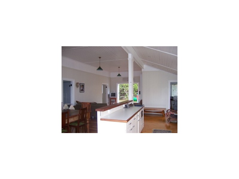 21 Agnew Street, Norman Park QLD 4170