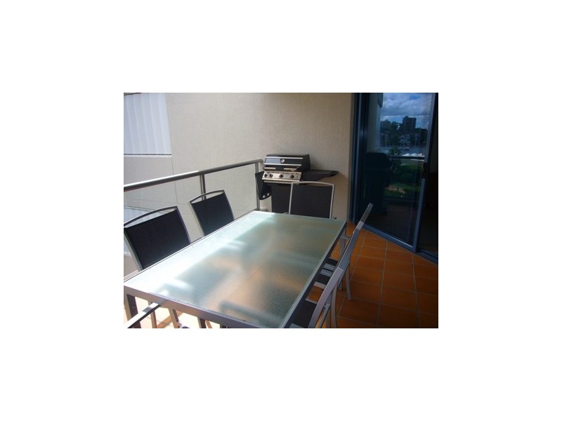 34/78 Cairns Street, Kangaroo Point QLD 4169