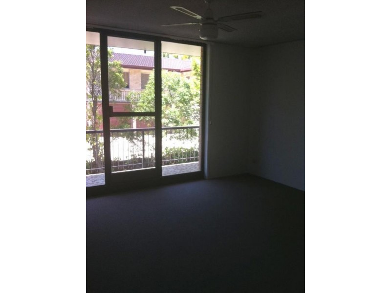 2/69 Junction Road, Clayfield QLD 4011