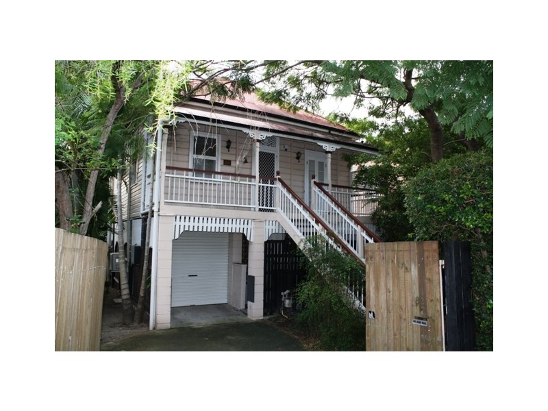 82 Victoria Street, Windsor QLD 4030