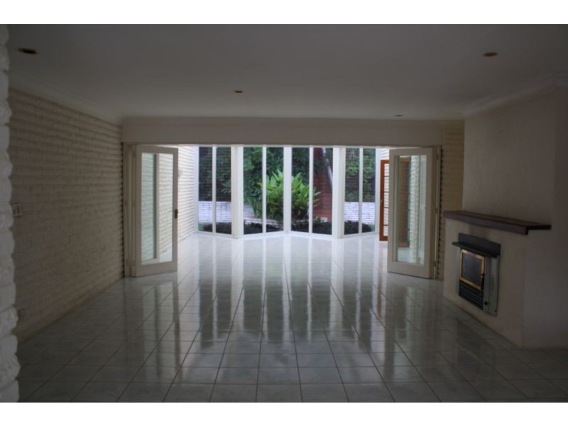 243 Moons Lane, Brookfield QLD 4069