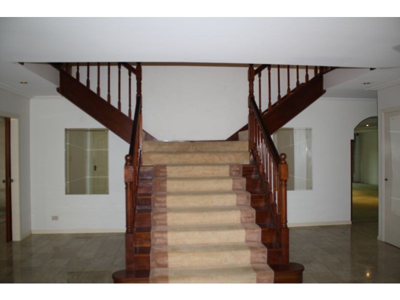 243 Moons Lane, Brookfield QLD 4069