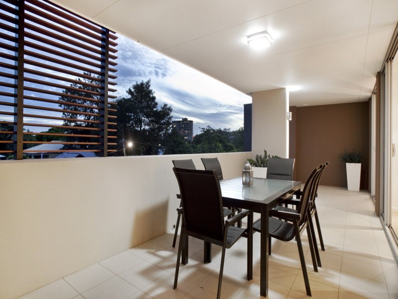 2302/55 Forbes Street ‘Riverpoint on Ferry’, West End QLD 4101
