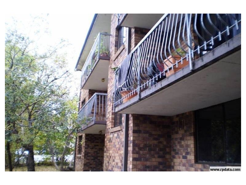 1/95 Indooroopilly Road, St Lucia QLD 4067