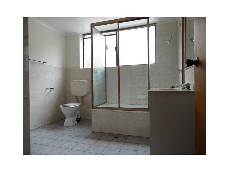 1/95 Indooroopilly Road, Indooroopilly QLD 4068