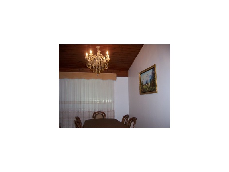 60 Plucks Road, Arana Hills QLD 4054