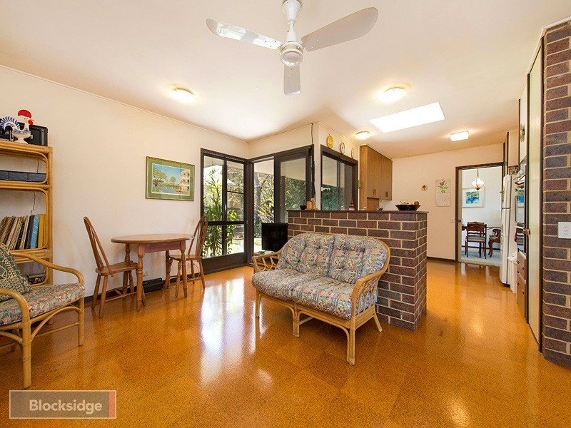 33 Struan Street, Chapel Hill QLD 4069