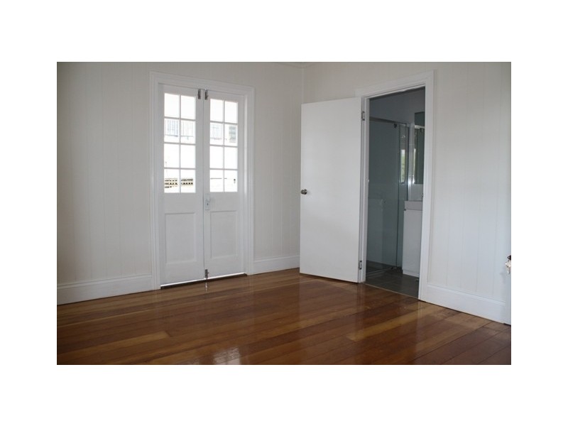 40 Fairfield Road, Fairfield QLD 4103