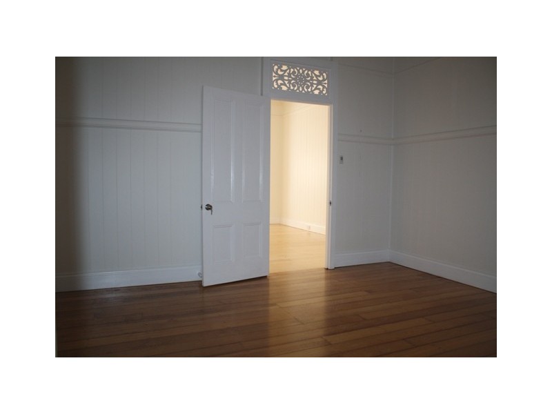 40 Fairfield Road, Fairfield QLD 4103