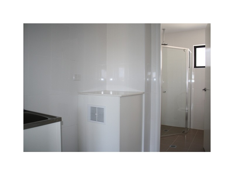 8/21 Fenton Street, Fairfield QLD 4103