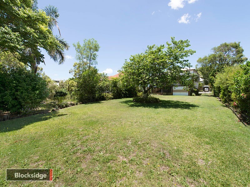22 Third Avenue, Sandgate QLD 4017