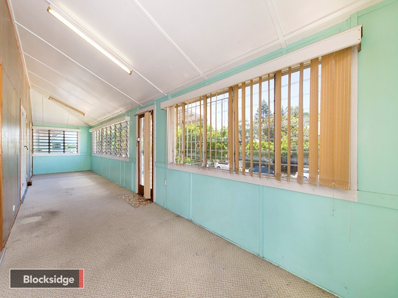 22 Third Avenue, Sandgate QLD 4017