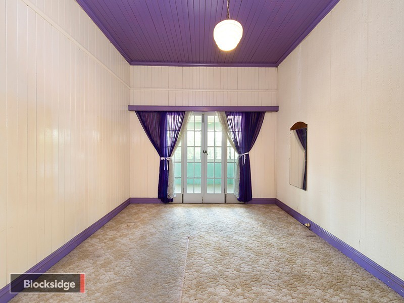 22 Third Avenue, Sandgate QLD 4017