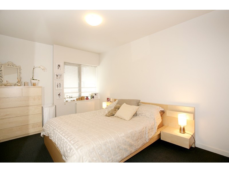 204/5 Greeves Street, St Kilda VIC 3182